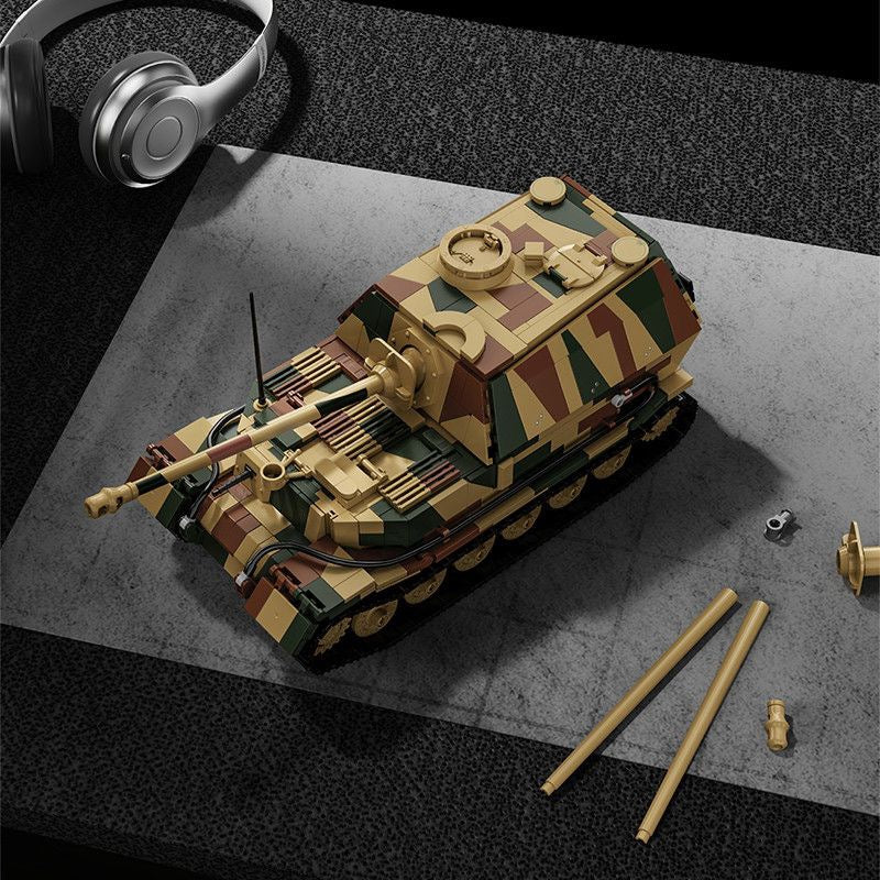 12GO 97023 Jagdpanzer Tiger/P Elephant Camouflage Version